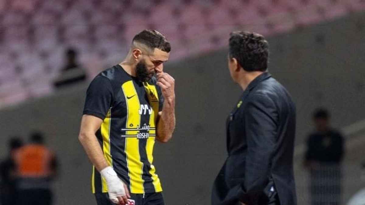 استبعاد كريم بنزيما يلقي بظلاله على مباراة اتحاد جدة ونافباخور في دوري أبطال آسيا