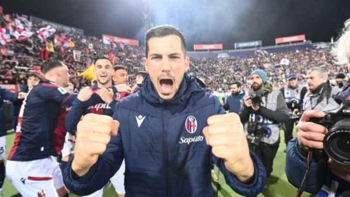 فرولر يشيد بمدرب بولونيا موتا