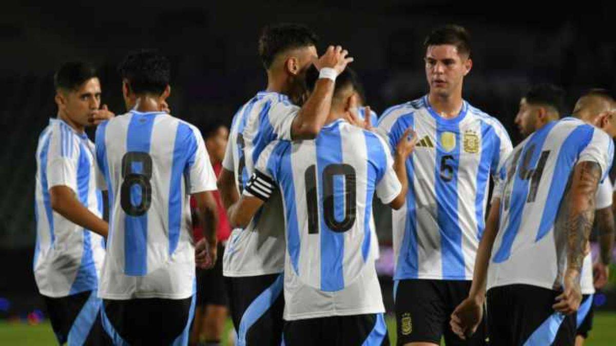 الأرجنتين تهزم السلفادور بثلاثة أهداف دون رد