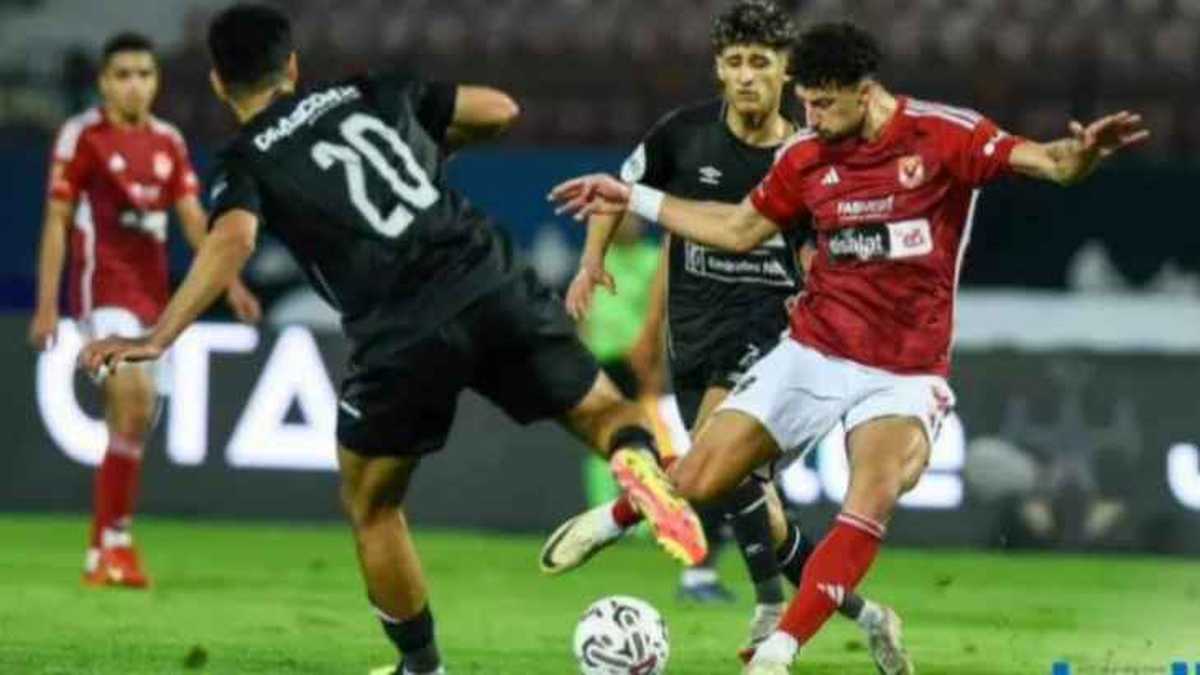 الأهلي يحقق فوزاً صعباً والزمالك يسحق الاتحاد في الدوري المصري