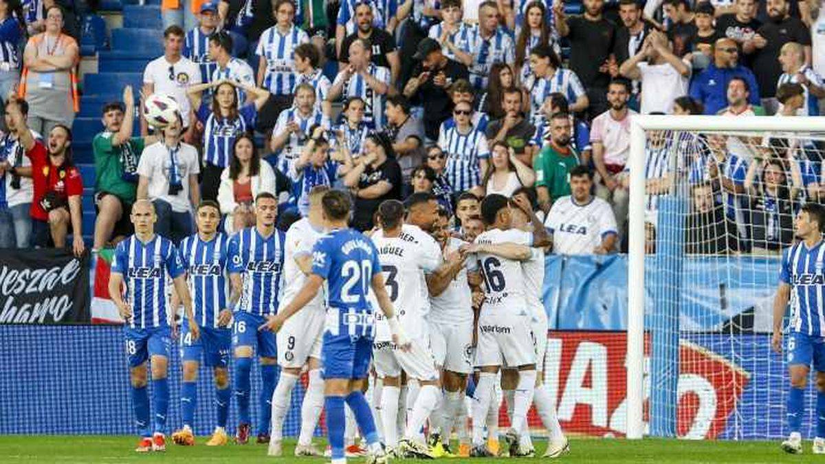 ديبورتيفو الافيس يحقق تعادلًا قاتلًا مع جيرونا في الدوري الإسباني