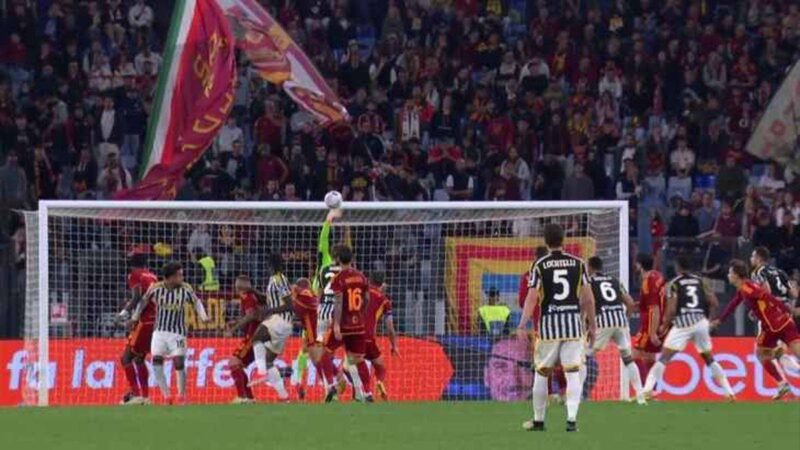 يوفنتوس يتعادل مع روما في مواجهة مثيرة في الدوري الإيطالي