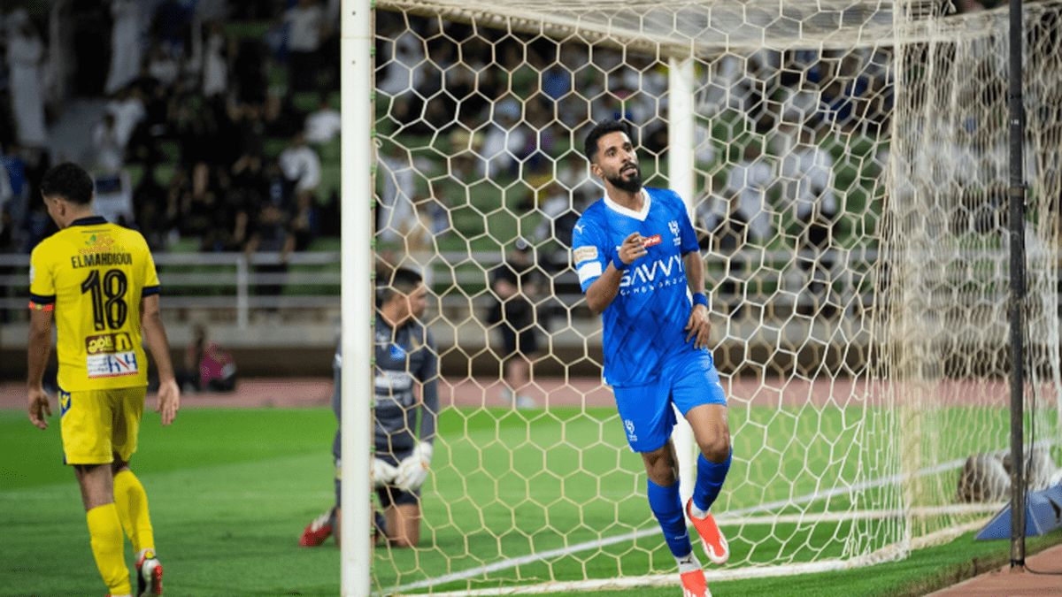 الهلال يحقق فوزاً مهماً على التعاون ويقترب من حسم لقب الدوري