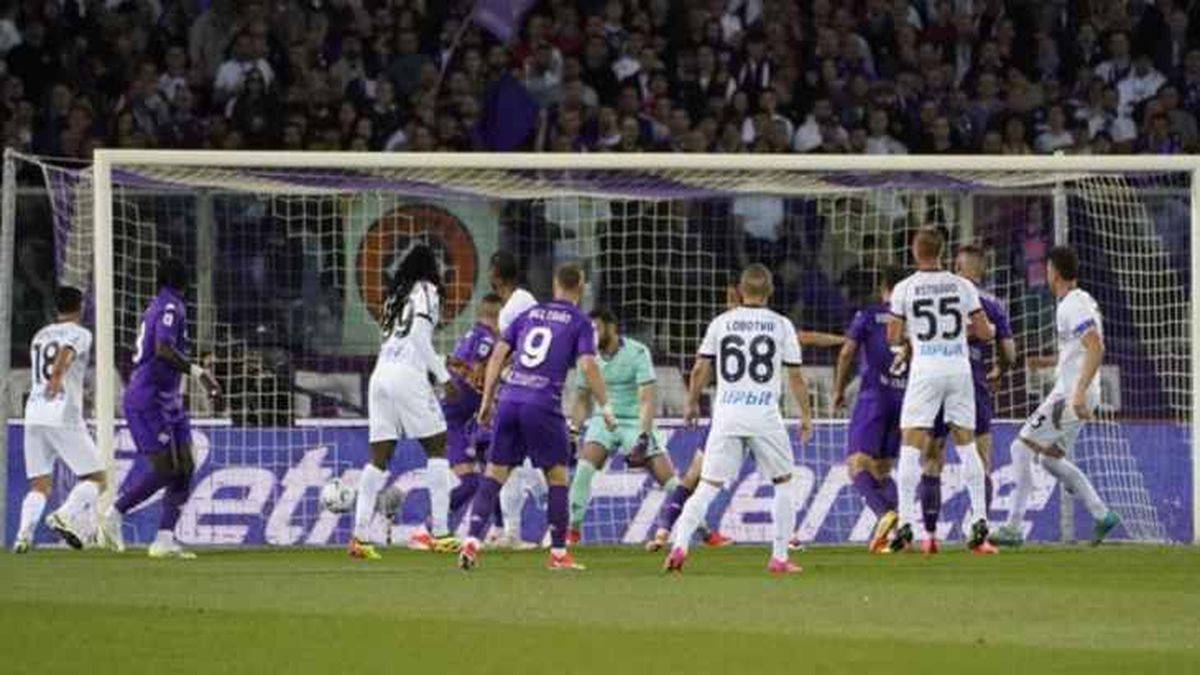 فيورنتينا يتعادل مع نابولي 2-2 في الدوري الإيطالي