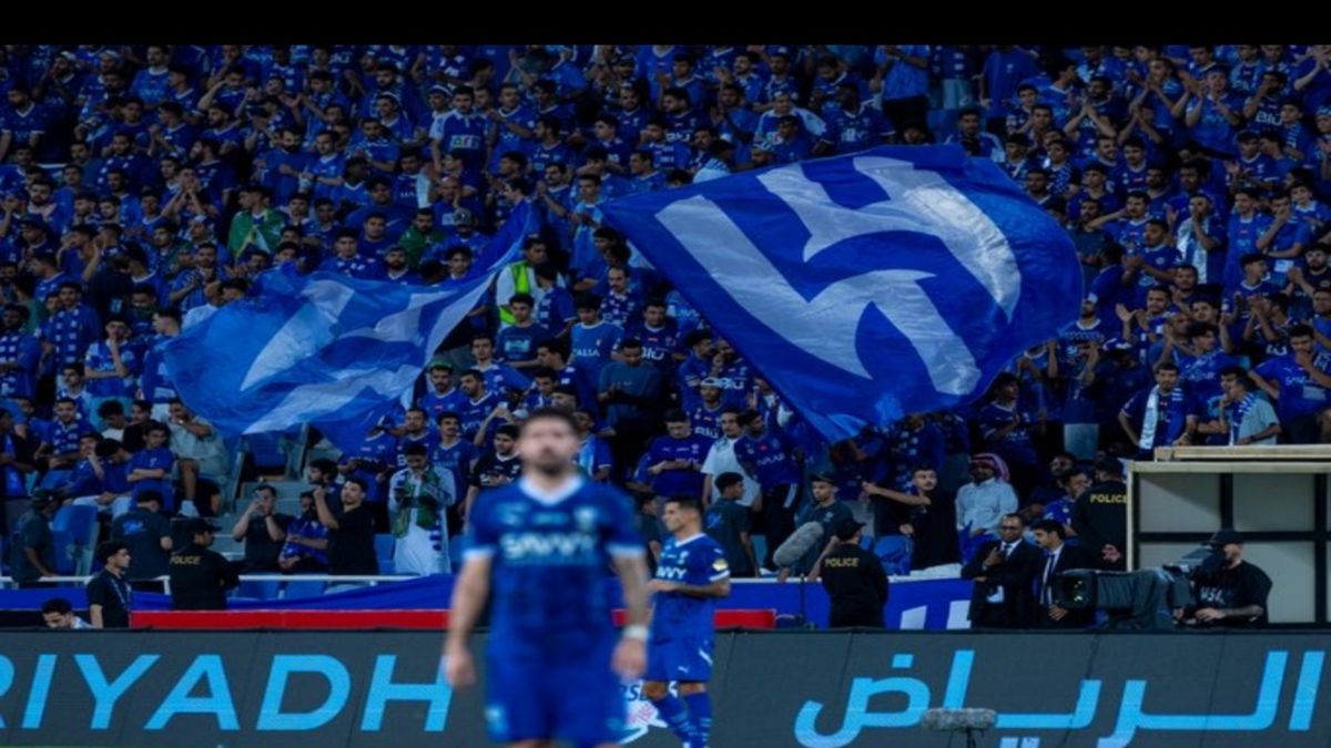 الهلال يتفوق على اتحاد جدة بثلاثية ويعتلي صدارة دوري روشن