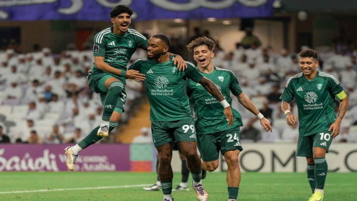 الموعد والقنوات الناقلة لمباراة الأهلي و الوحدة برسم دوري روشن السعودي -  العالم الرياضي