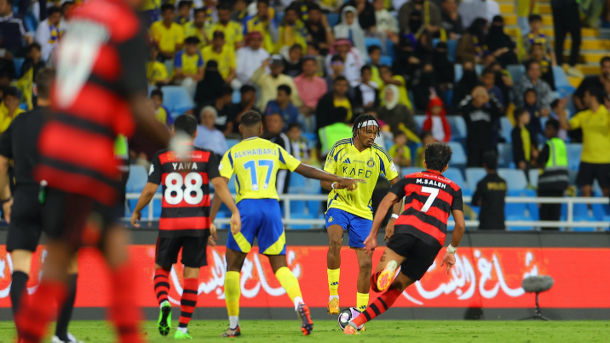 النصر يحقق فوزاً صعباً على الرياض بهدف ماني