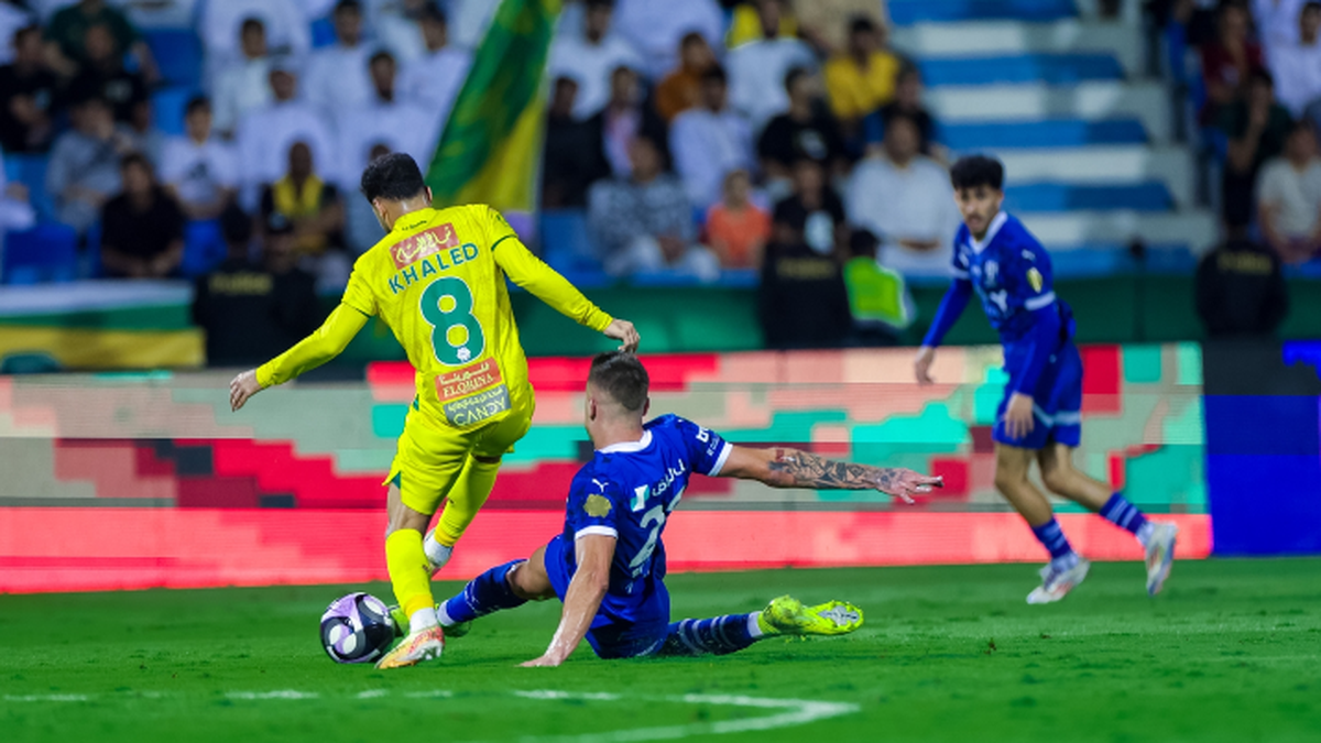 الهلال يتعرض لخسارة مفاجئة أمام الخليج في دوري روشن