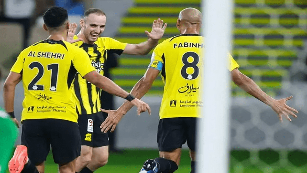 اتحاد جدة يتصدر دوري روشن السعودي لأول مرة هذا الموسم