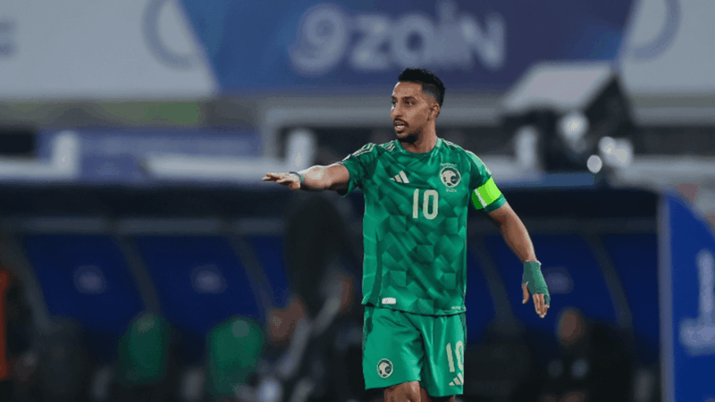 السعودية تتصدر وتؤمن التأهل للربع النهائي بعد فوزها على العراق والبحرين تتعثر أمام اليمن