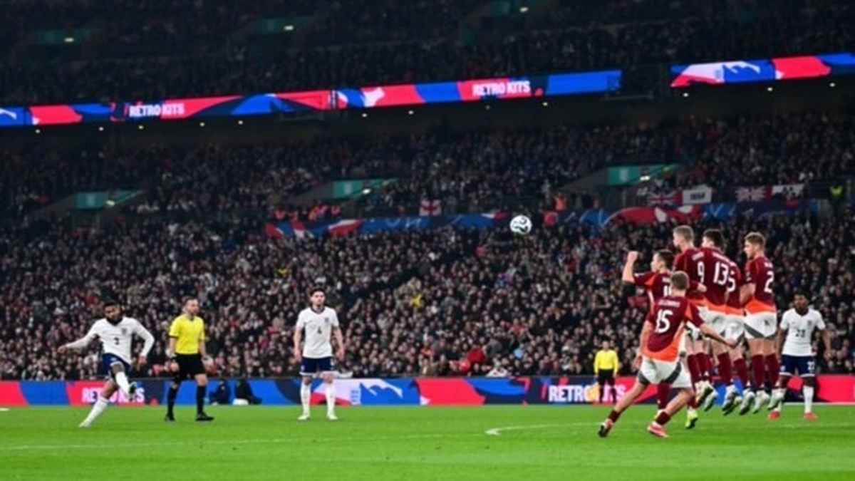 إنجلترا