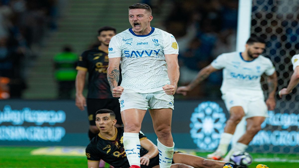 الهلال