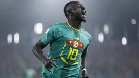 السنغال تكتسح موريتانيا برباعية وتتأهل رسميًا إلى كأس العالم 2026