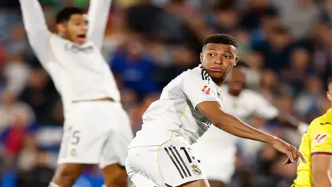 مبابي يقود ريال مدريد للفوز على خيتافي واستعادة الصدارة
