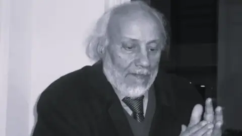 وفاة الفنان المغربي القدير عبد القادر مطاع