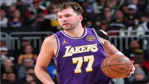 دونتشيتش يقود ليكرز لاكتساح باكس… وثاندر يواصل سلسلة انتصاراته في الـNBA