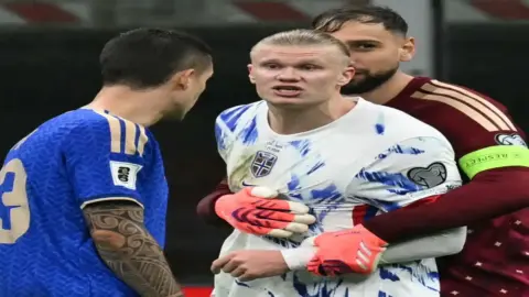 هالاند: مانشيني ظل يمسك بي… وصرخت فيه داخل الملعب!