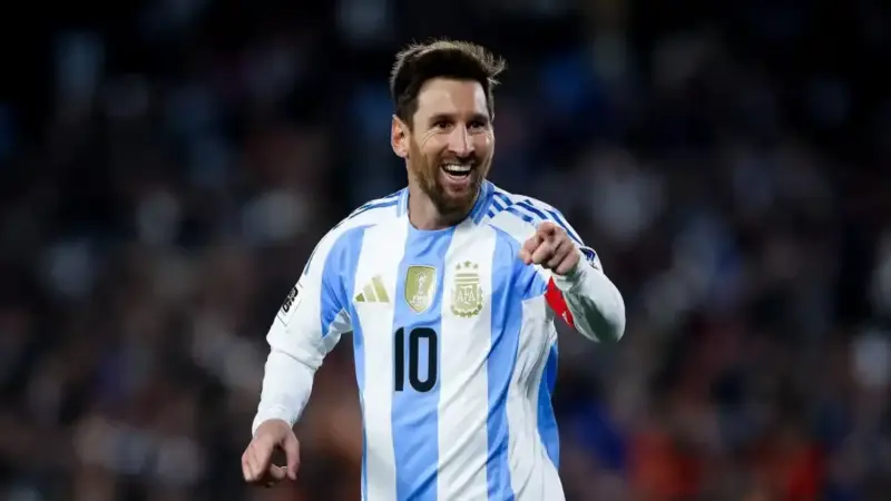 الأرجنتين تهزم أنغولا بثنائية نظيفة في مباراة احتفالية بعيد الاستقلال