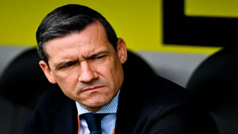 جنوى ينهي تعاقده مع مديره الرياضي ماركو أوتوليني