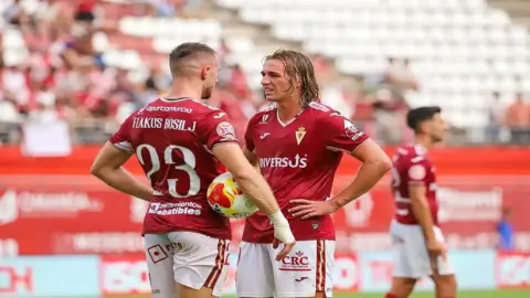 الموعد والقنوات الناقلة لمباراة ريال مورسيا و ريال بيتيس برسم كأس ملك إسبانيا