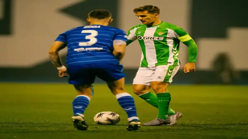 ريال بيتيس يكتسح دينامو زغرب ويصعد إلى الوصافة مؤقتًا في الدوري الأوروبي