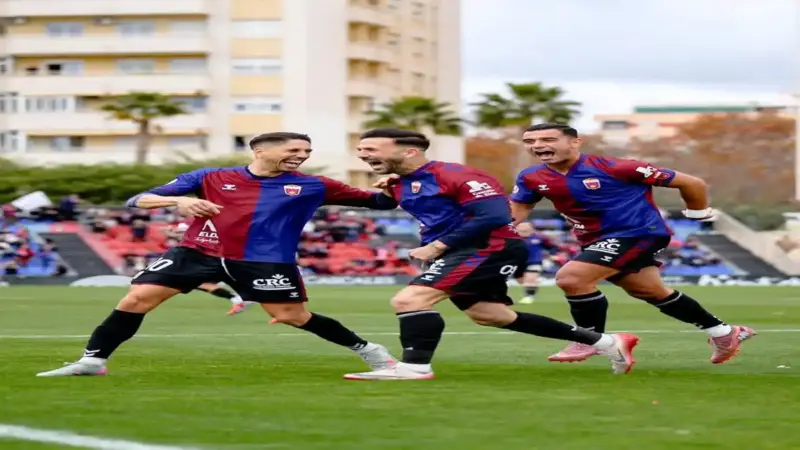 الموعد والقنوات الناقلة لمباراة إلدينسي و ريال سوسييداد برسم كأس ملك إسبانيا