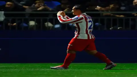 غريزمان يقود أتلتيكو مدريد لعبور باليياريـس في كوبا ديل راي