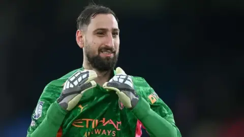 دوناروما أفضل حارس مرمى في العالم 2025