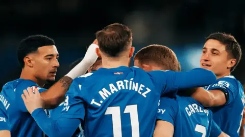 ألافيس يُسقط ريال بيتيس في معقله