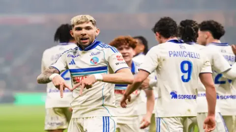 ستراسبورغ يُذل ليل برباعية مدوية خارج الديار