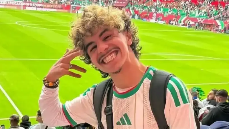 المشجع الجزائري