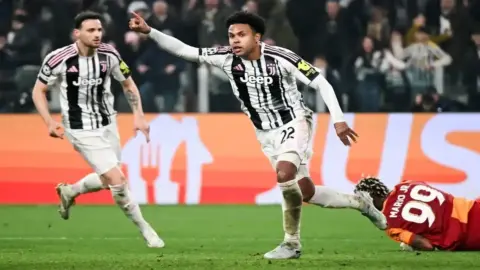 يوفنتوس يودع دوري الأبطال بريمونتادا مذهلة أمام غلطة سراي