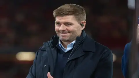 جيرارد يحذر ليفربول قبل الربع النهائي الأوروبي