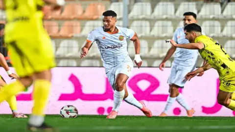 نهضة بركان والمغرب الفاسي.. تعادل مثير يُبقي الصراع مشتعلاً