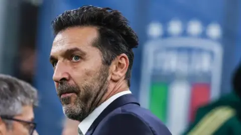 بوفون يودع المنتخب الإيطالي برسالة مؤثرة