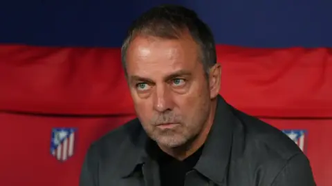 ما الذي قاله فليك بعد خروج برشلونة من دوري أبطال أوروبا؟