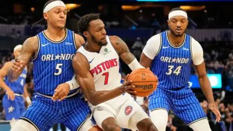 أورلاندو يصعق ديترويت ويُشعل الصراع على آخر بطاقة في الشرق