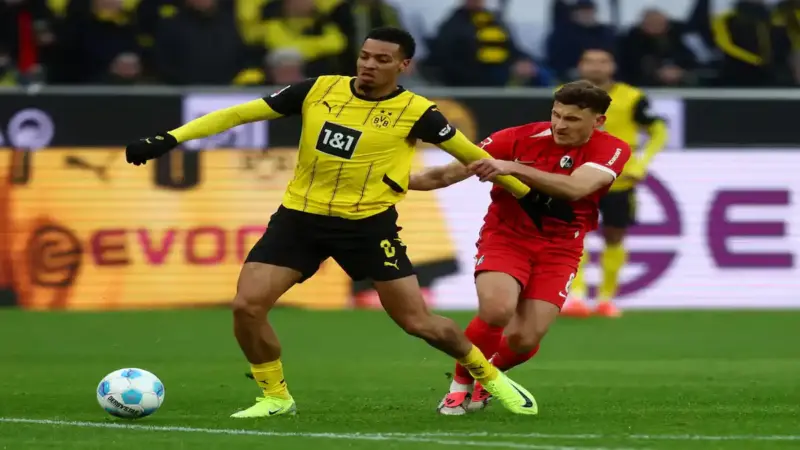 بوروسيا دورتموند ضد فرايبورج