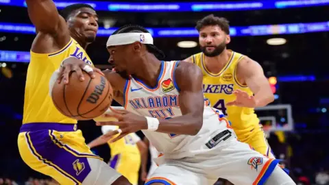 ثاندر يكتسح ليكرز بفارق كبير.. وكليبرز يقهر دالاس في ليلة مثيرة من NBA