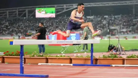 البقالي يبحث في الدوحة عن فوزه الثالث تواليا وحسم التأهل للنهائي