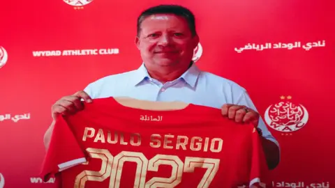 الوداد يعلن رسميًا التعاقد مع باولو سيرجيو