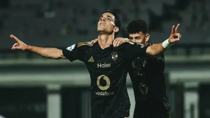 الأهلي يهزم زد 2-0 في الجولة الثانية من الدوري المصري