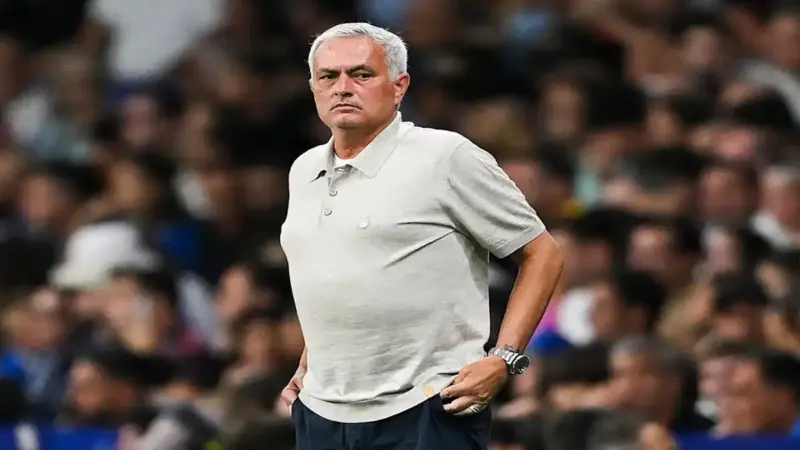 جوزيه مورينيو يكتفي بتشكيلة ريال مدريد الحالية