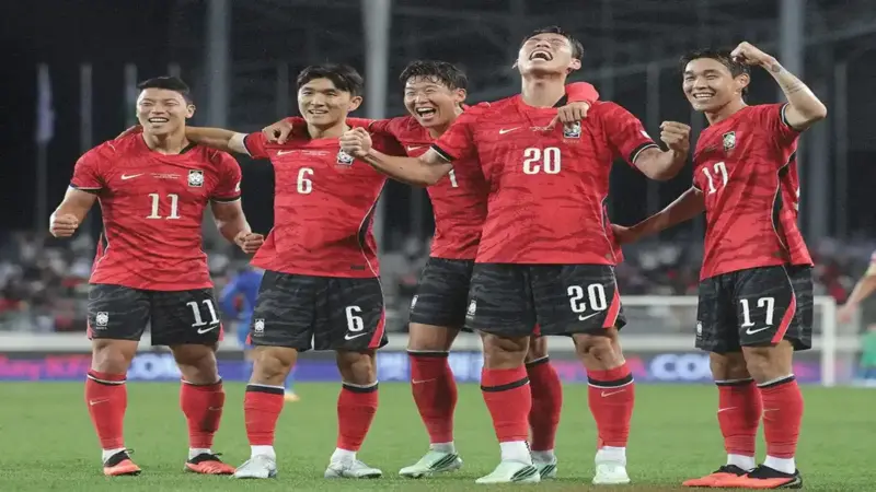 كوريا الجنوبية تهزم أوزبكستان 2-0 في مباراة ودية